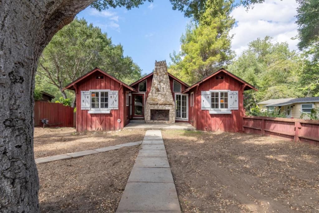 Property Photo:  51 El Potrero  CA 93924 