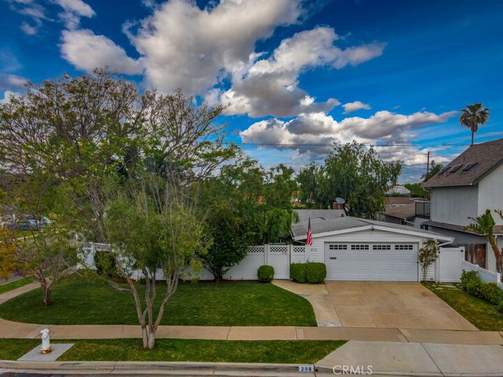 208 Dartmouth Place  Costa Mesa CA 92626 photo