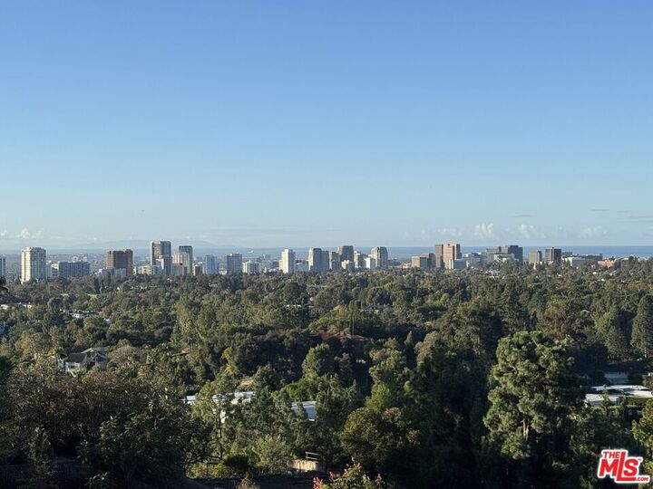 Property Photo:  9926 Beverly Grove Drive  CA 90210 