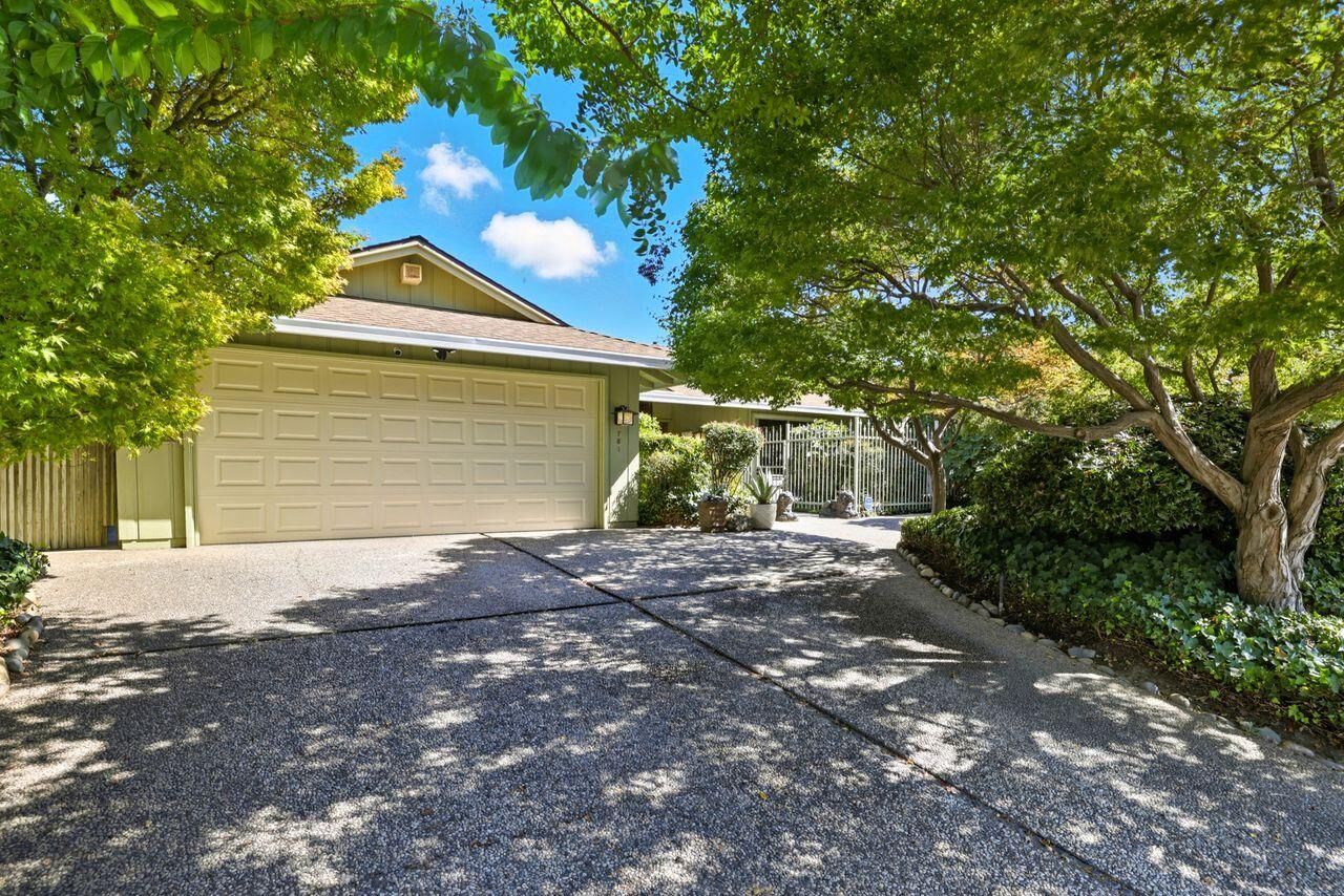 Property Photo: 761 Blackmer Circle CA 95825