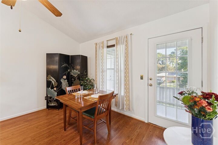 Property Photo:  211 Edgewater Road  GA 31406 