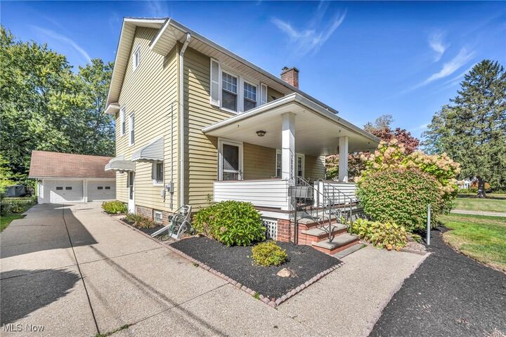 Property Photo: 38850 Harmondale Drive OH 44094