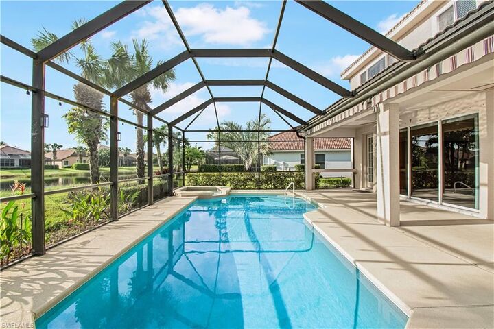 Property Photo: 2133 Fairmont Ln FL 34120