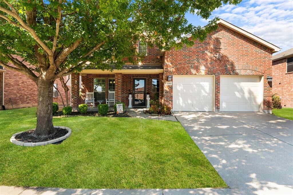 Property Photo: 1104 San Antonio Drive TX 75126