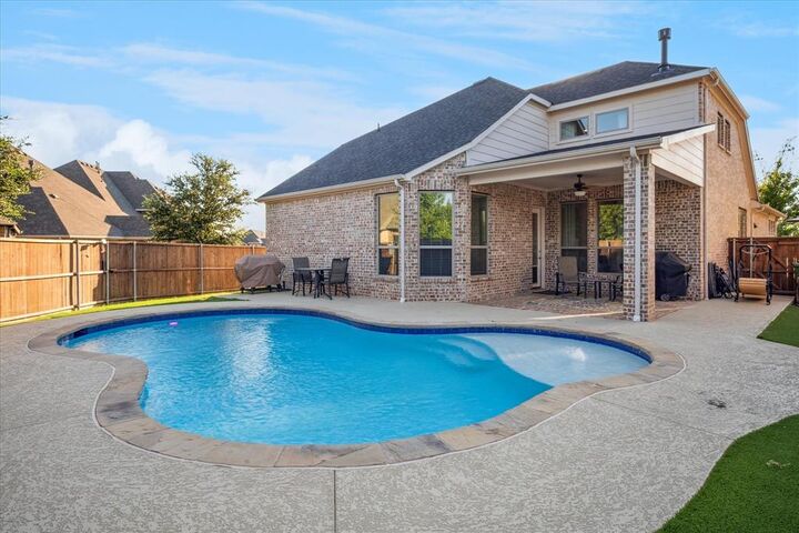 Property Photo: 6300 Whiskerbrush Road TX 76226