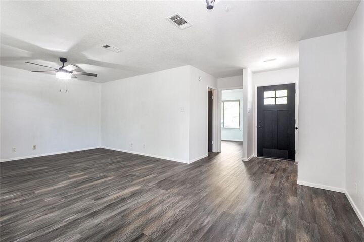 Property Photo: 3326 Gardenview Circle TX 76207