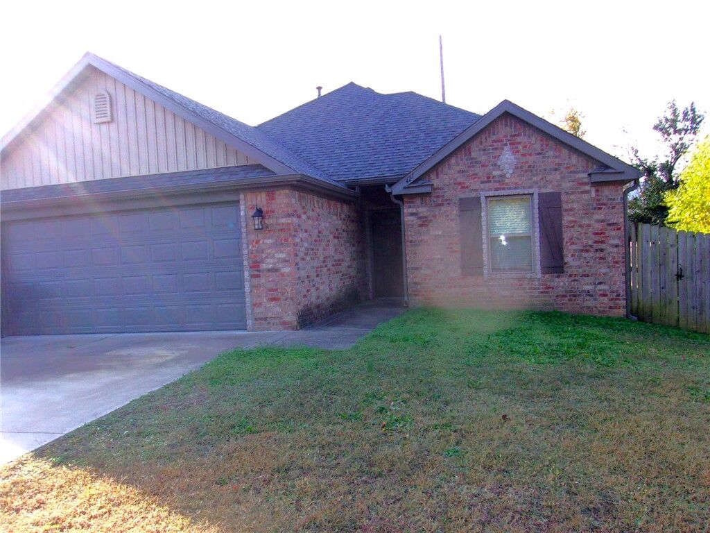 Property Photo: 421 Lucian Lane AR 72764