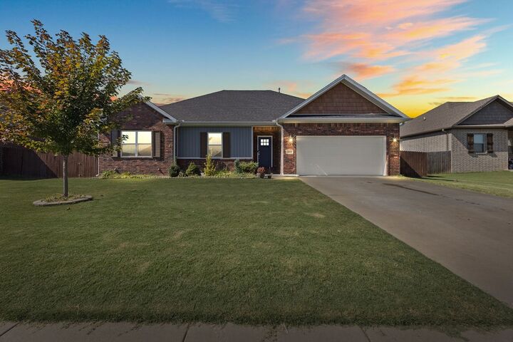 511 Captain Stockton Street  Prairie Grove AR 72753 photo