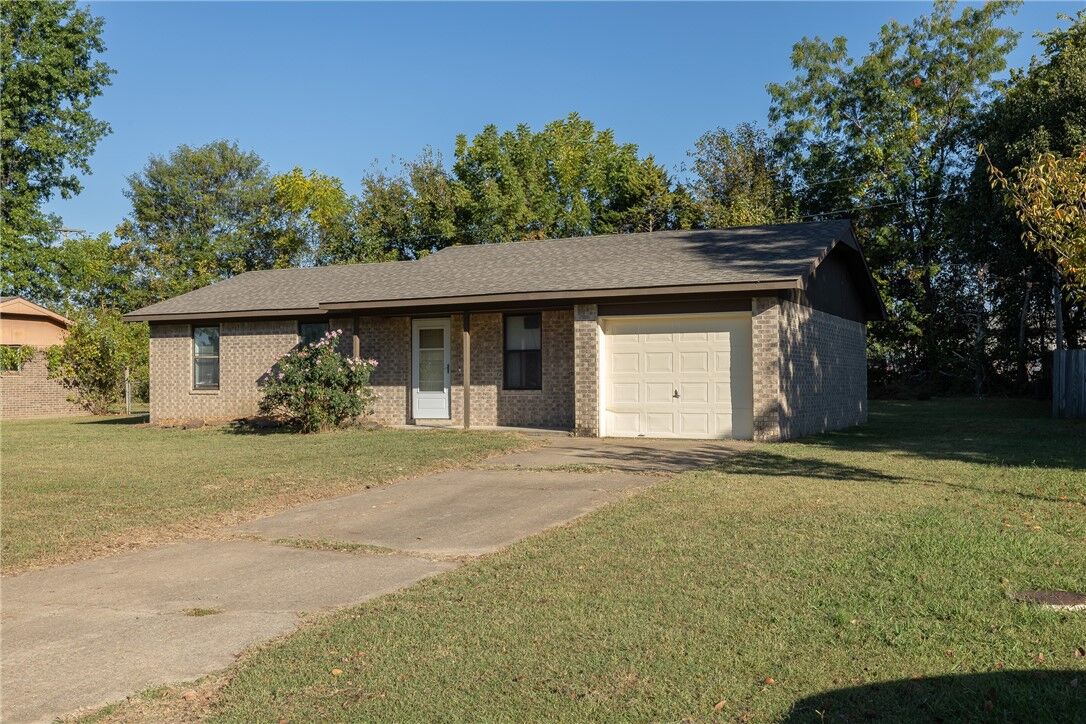 Property Photo:  124 E Pheasant Drive  AR 72730 