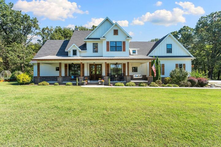 4205 Rainbow Farm Road  Bentonville AR 72713 photo