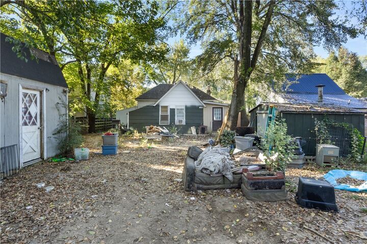 Property Photo:  108 W 7th Street  AR 72701