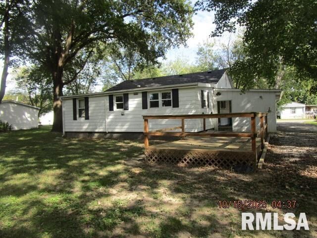 Property Photo: 1121 SW 6th Street IL 62837