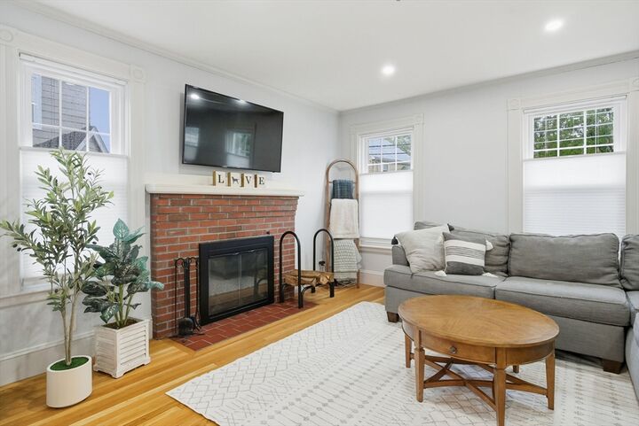 Property Photo: 87 Thacher St MA 02186