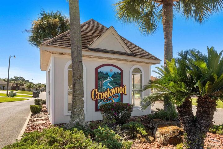 Property Photo: 2083 Juno Cir FL 32526