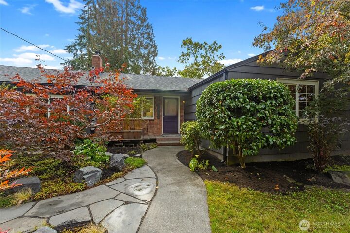 Property Photo: 3009 NE 135th Street WA 98125