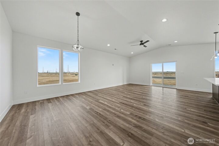 Property Photo:  1252  13th Avenue  WA 99344 