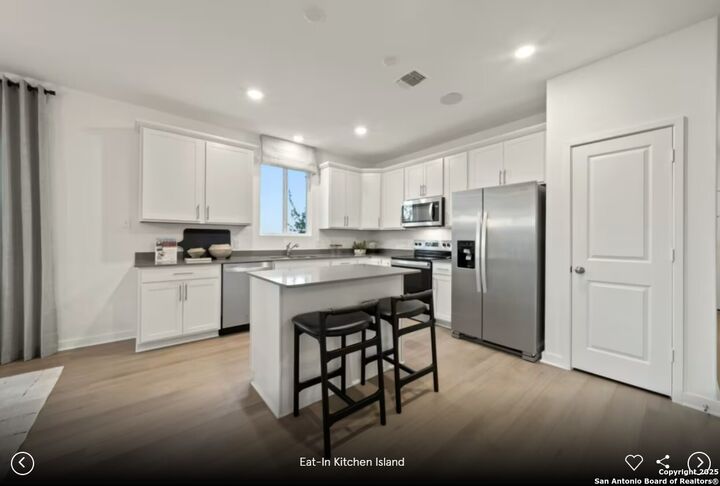 Property Photo:  105 Lindheimer  TX 78666 