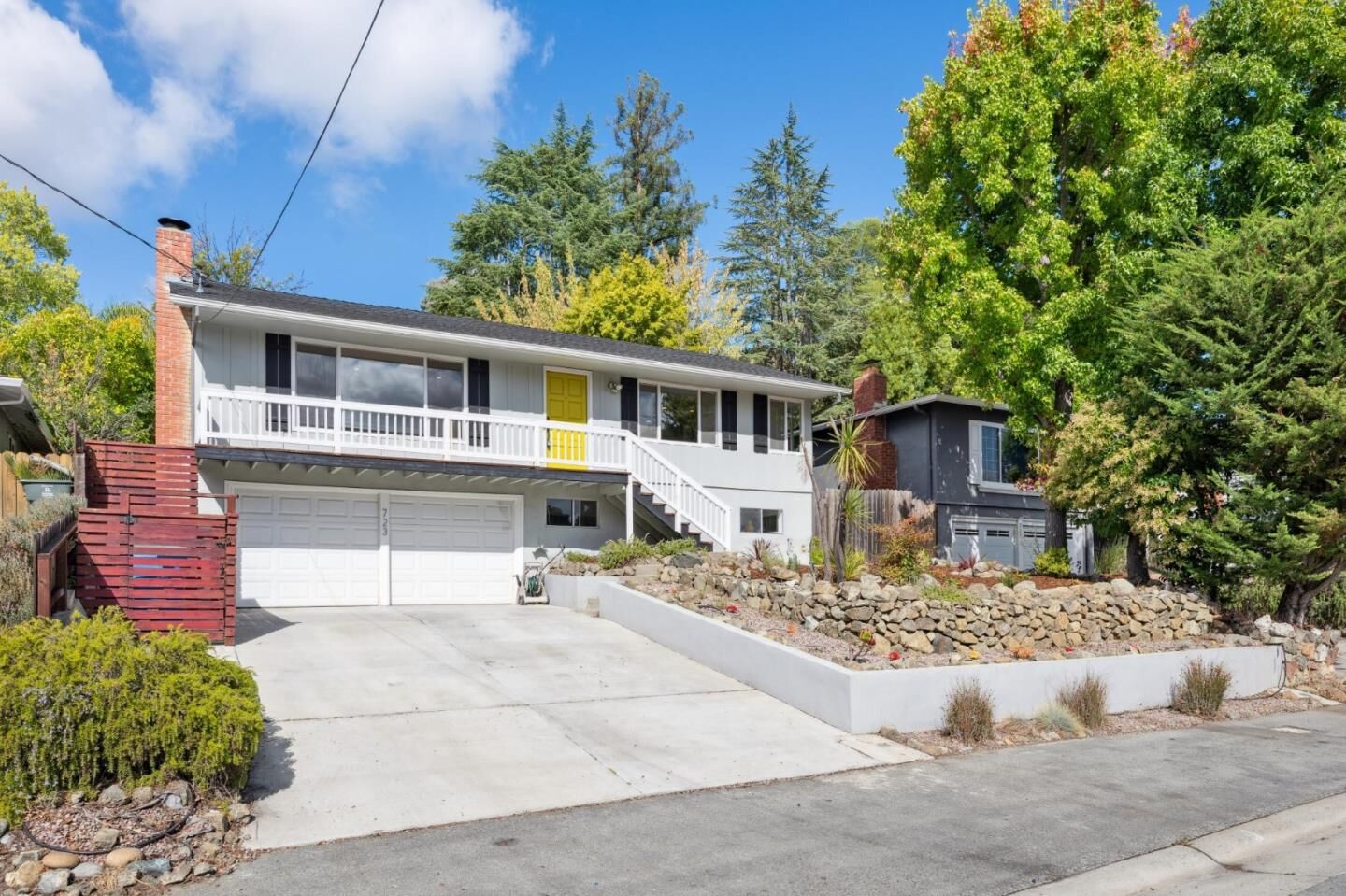 Property Photo:  723 Canyon Road  CA 94062 