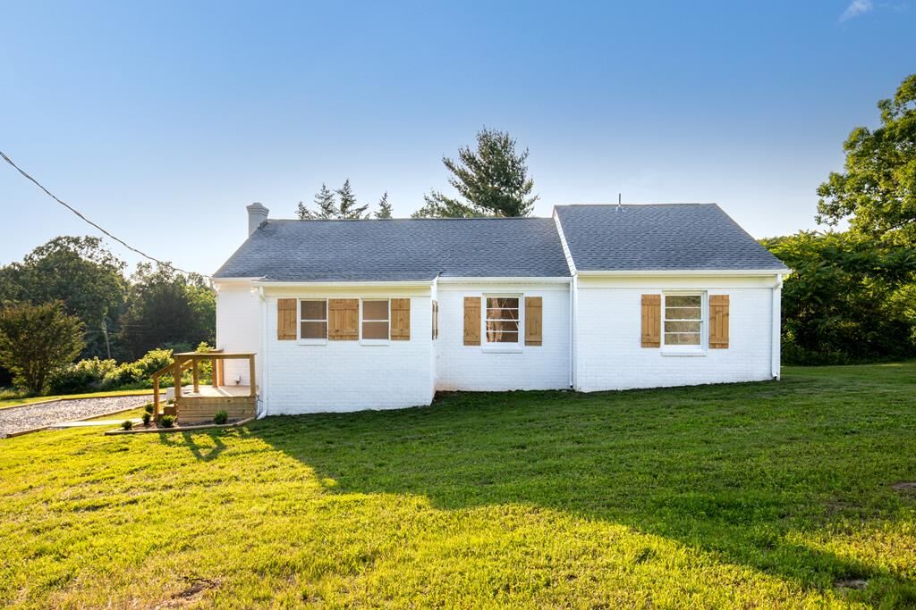 Property Photo:  3806 Richmond Hwy  VA 24593 