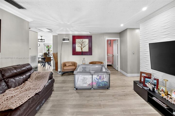 Property Photo: 10015 SW 166th St FL 33157