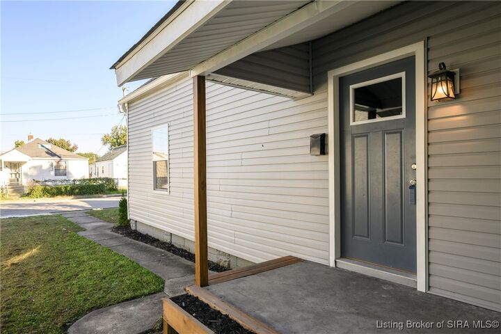 Property Photo: 2251 Park Avenue IN 47150