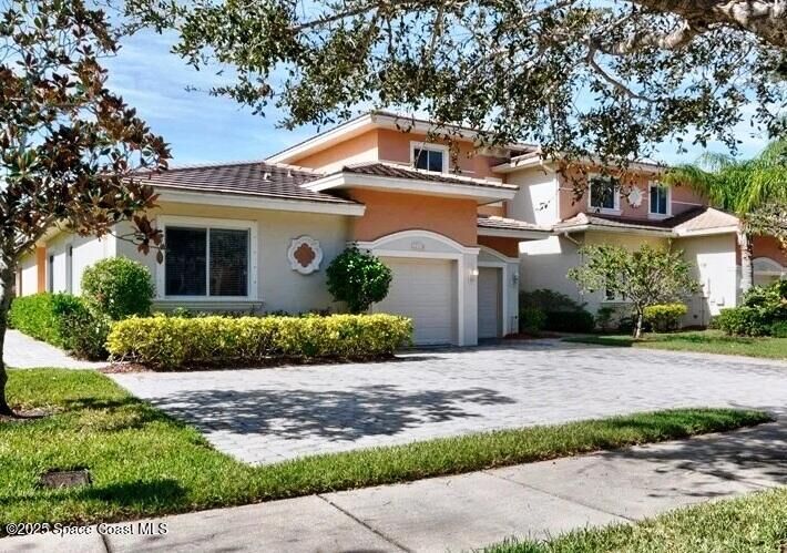 Property Photo: 826 Middleton Drive SW FL 32962