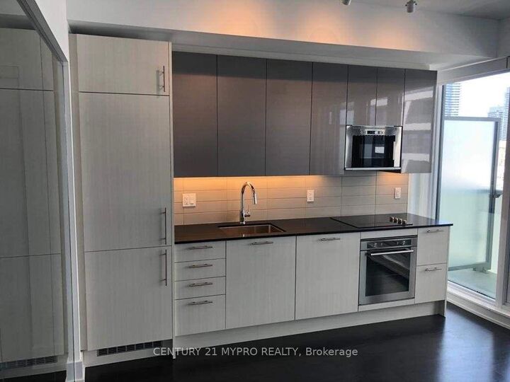 Property Photo: 403 Church Street 3007 ON M4Y 0C9