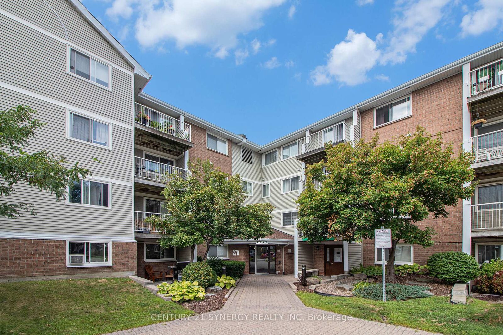 Photo de la propriété: 270 Brittany Drive 204 ON K1K 4M3