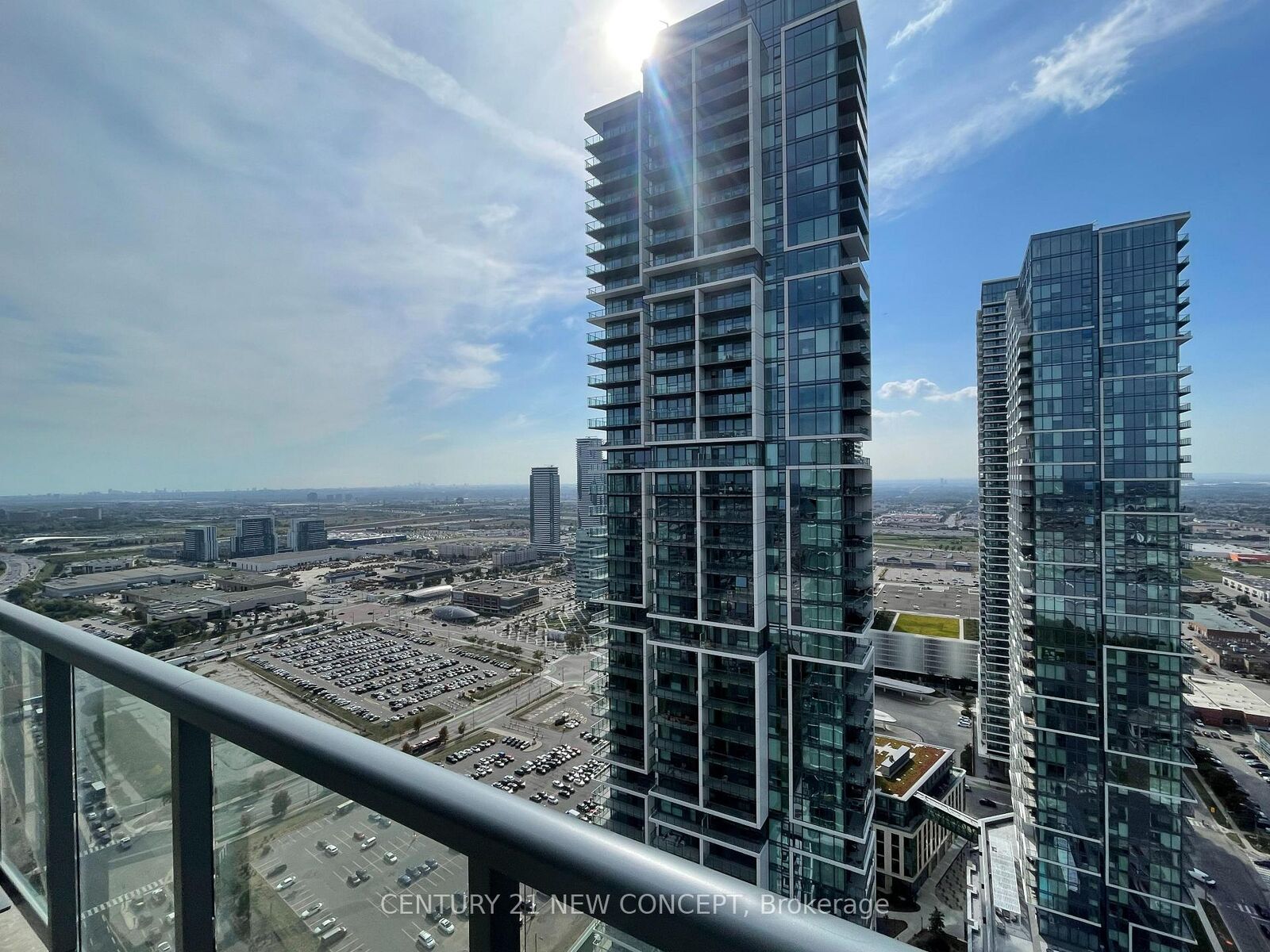 Property Photo: 7895 Jane Street Ph11 ON L4K 0K2