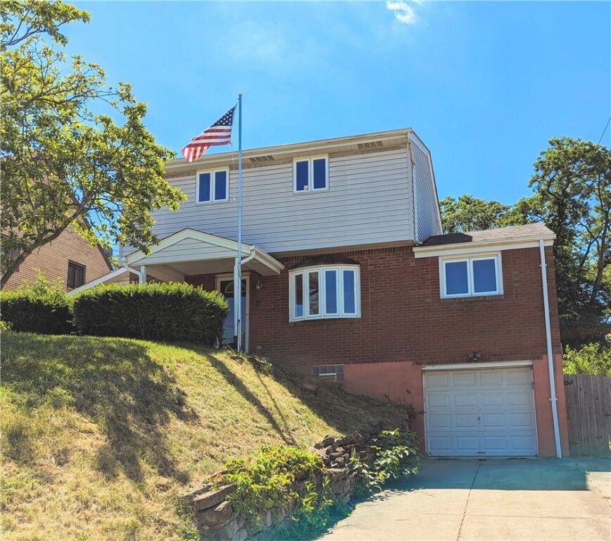 Property Photo: 3316 Valewood Dr PA 15120