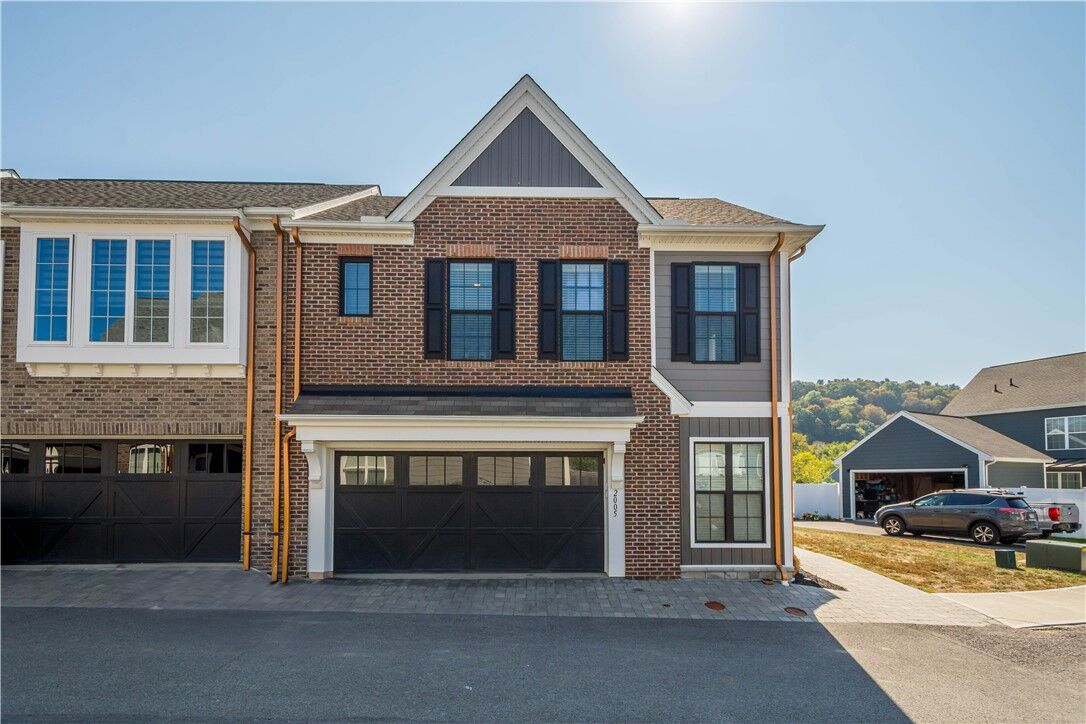 Property Photo:  2005 Pitcote Ln  PA 15017 