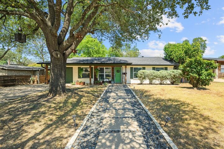 Property Photo: 1900 Ohlen Road TX 78757