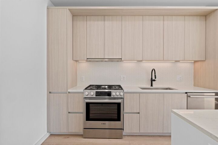 Property Photo: 2209 S 1st Street 122 TX 78704