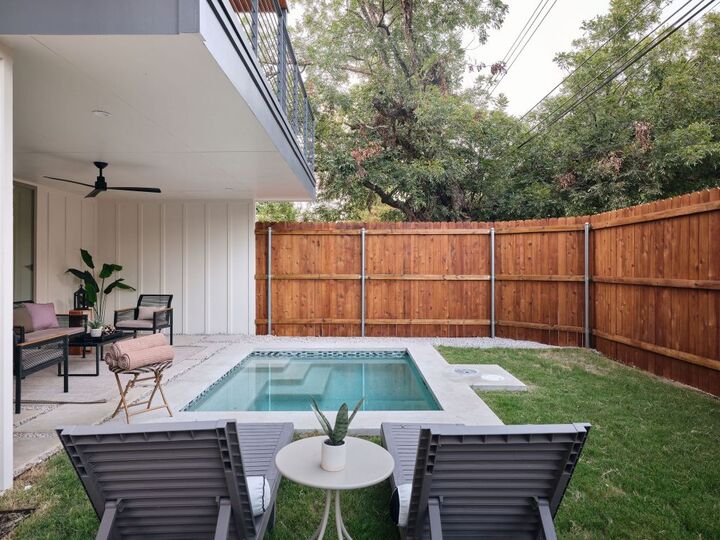 Property Photo:  3208 Govalle Avenue 2  TX 78702