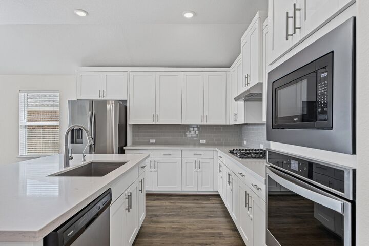 Property Photo: 105 Lemuel Crawford Trail TX 78602