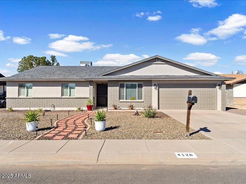 Property Photo:  4126 W Mescal Street  AZ 85029