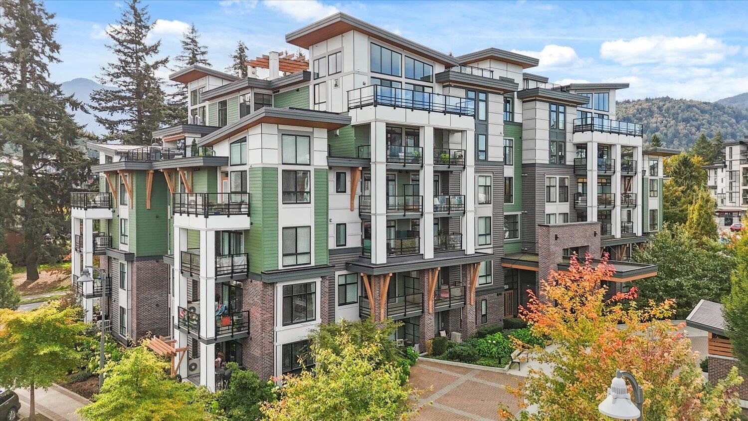 Property Photo: 45510 Market Way 312 BC V2R 6E1