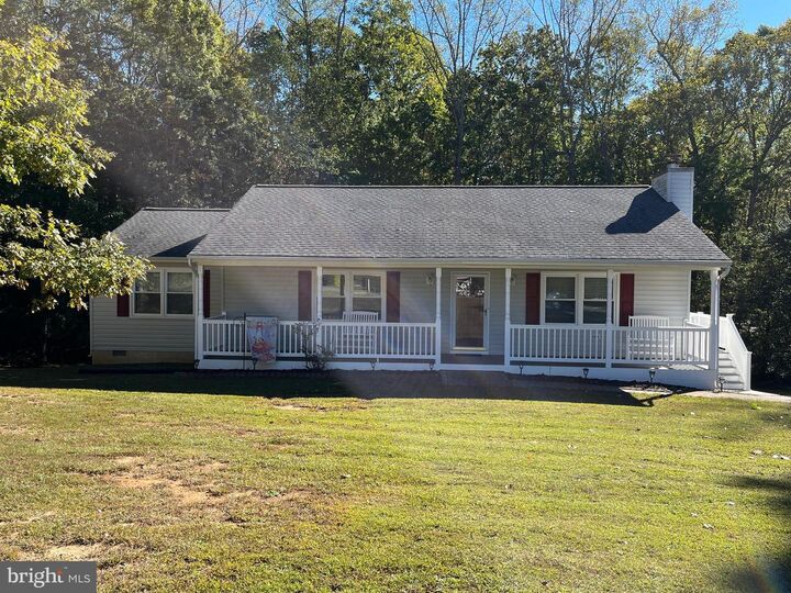 Property Photo: 1 Mustang Court VA 22551