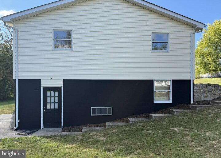 Property Photo: 392 Clifford Drive WV 25404