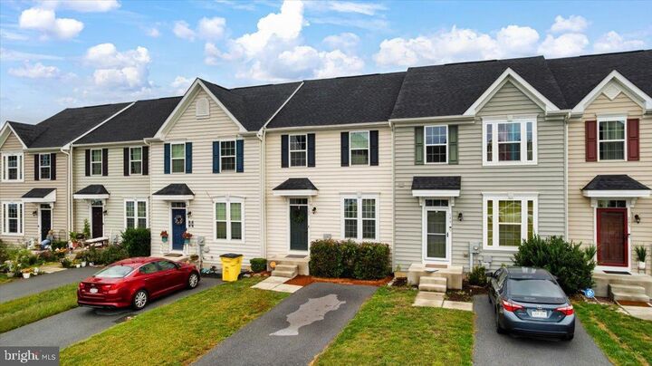 Property Photo: 195 Ontario Drive WV 25419