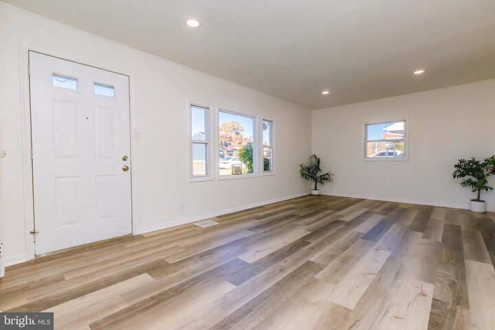 Property Photo: 252 N Olds Boulevard PA 19030