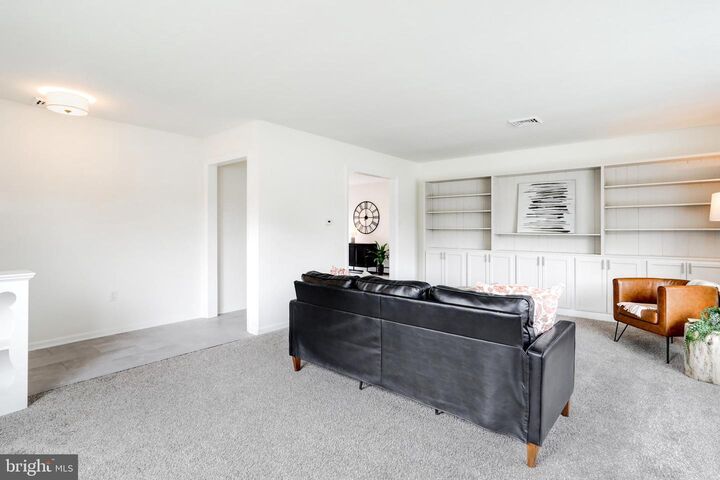 Property Photo: 400 Susan Avenue PA 17579