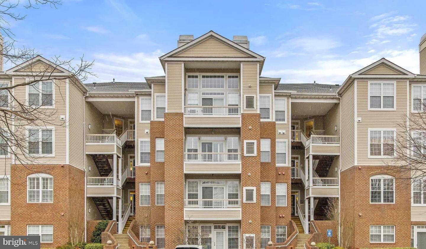 Property Photo:  4200 Mozart Brigade Lane N  VA 22033