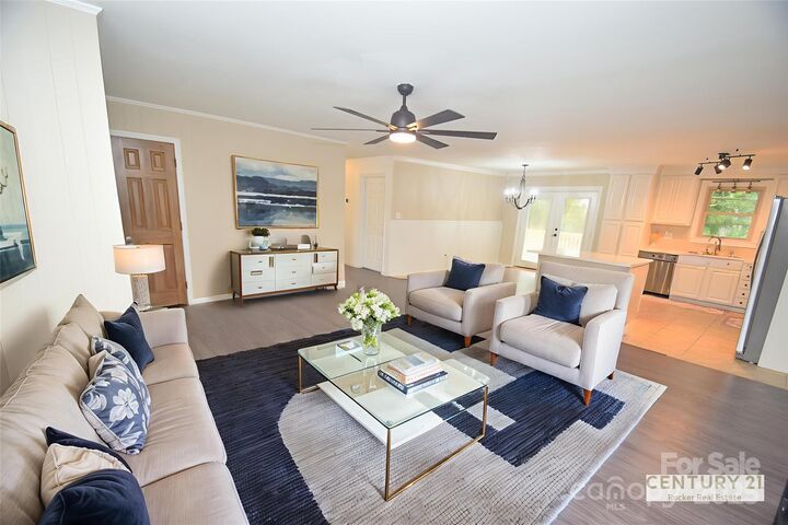 Property Photo: 251 Briarcliff Drive NC 28081