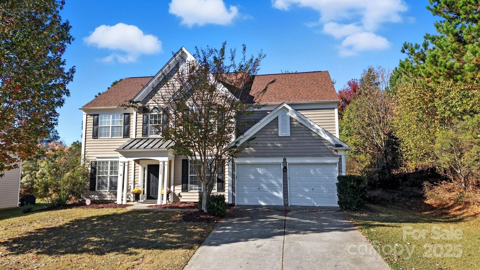 Property Photo: 8300 White Horse Drive NC 28173