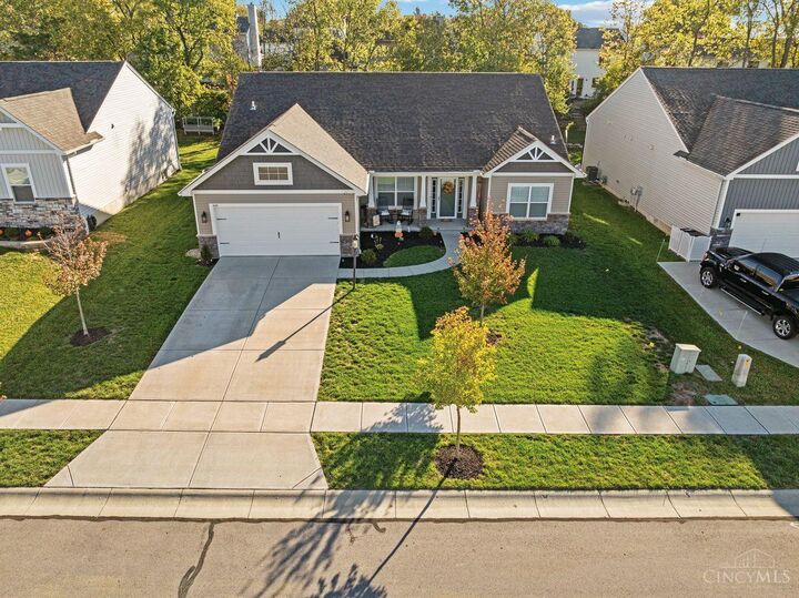 Property Photo:  1130 Silversmith Way  OH 45036 