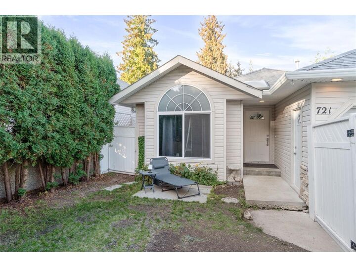 Property Photo: 721 11th Street Southeast BC V1E 1R3