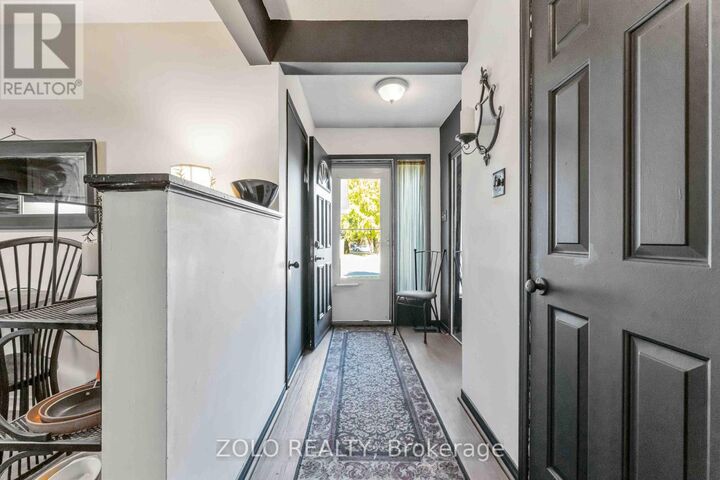 Property Photo: 176A Sherway Drive ON K2J 1W7