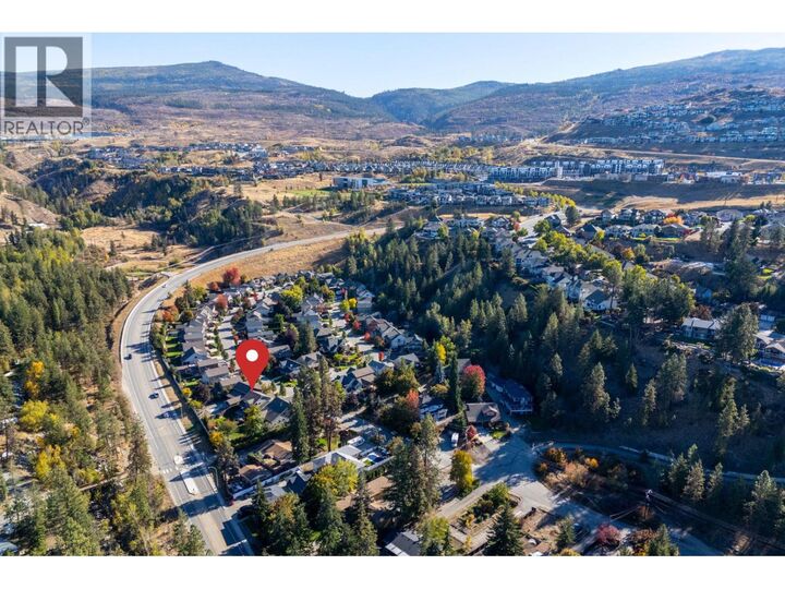 Photo de la propriété: 898 Paret Crescent BC V1W 4X8