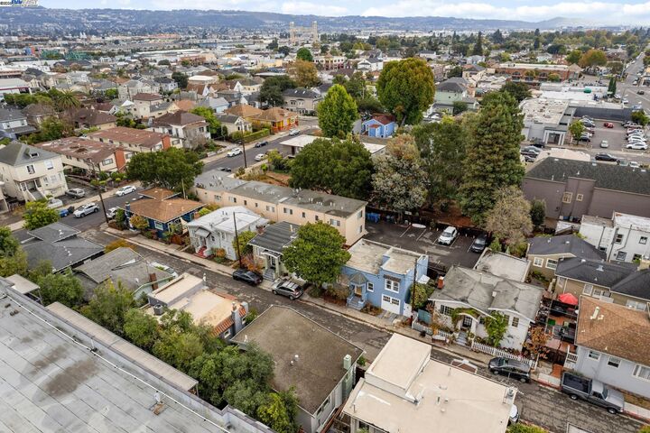 Property Photo: 1611 Lea Ct CA 94501